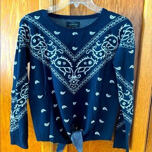Lucky Brand XS navy bandana pattern sweater, crew neck, ties in front